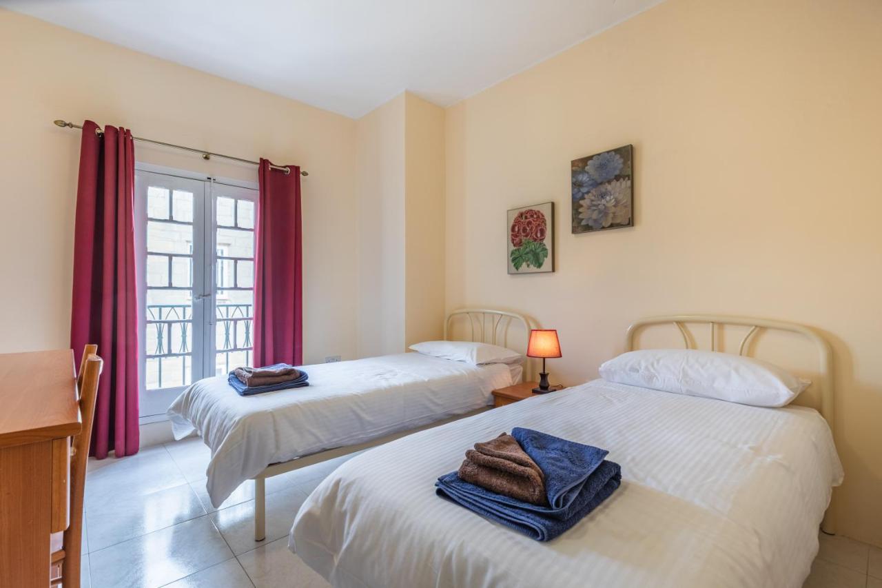 Fantastic 3 Bedroom Duplex Penthouse With Terrace Sliema Exteriér fotografie