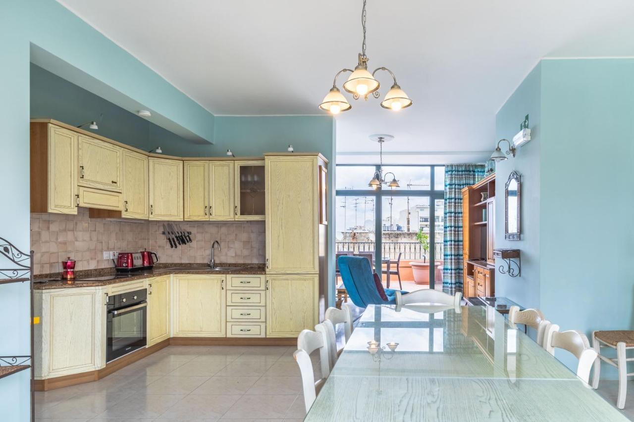 Fantastic 3 Bedroom Duplex Penthouse With Terrace Sliema Exteriér fotografie