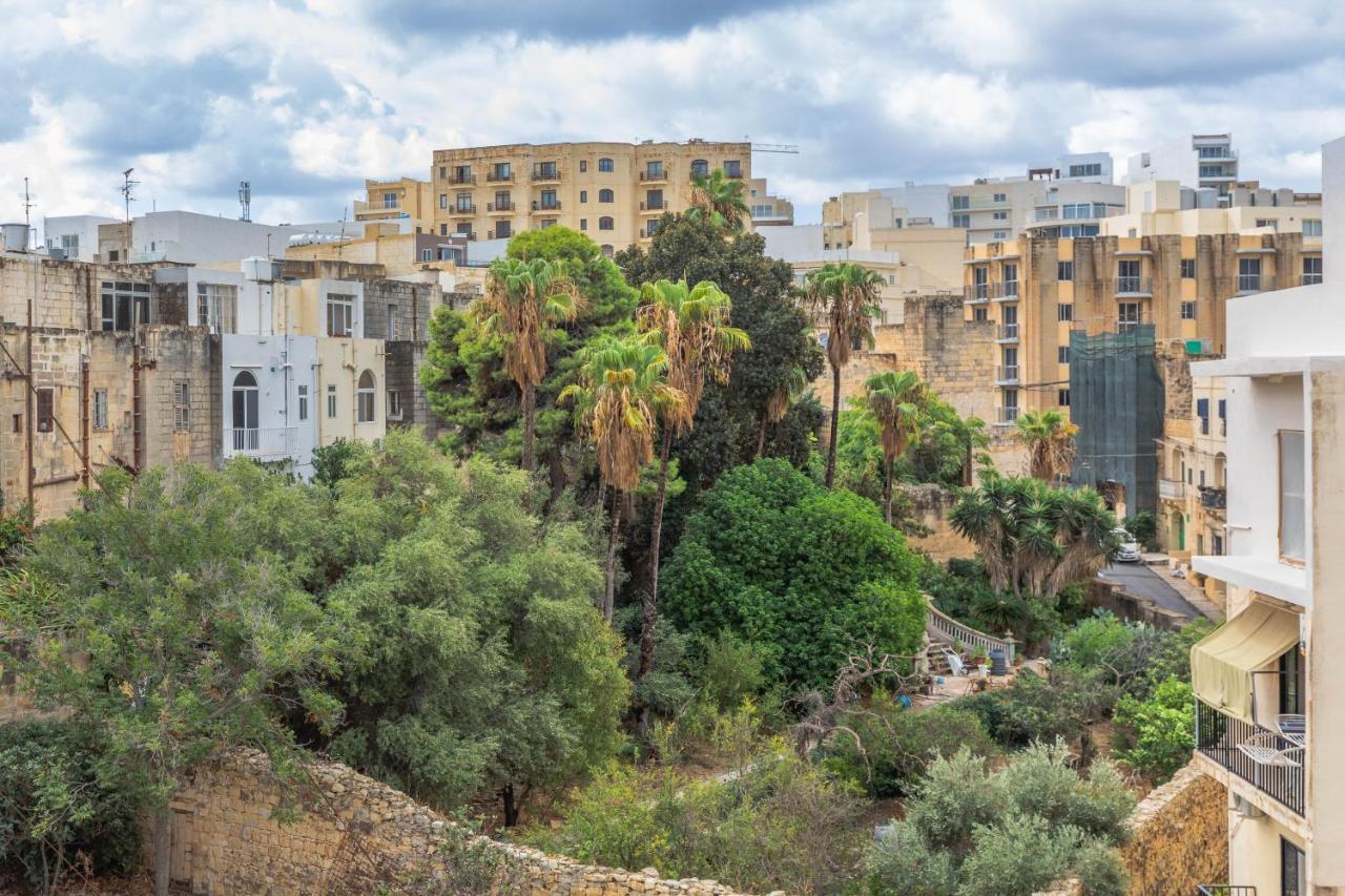 Fantastic 3 Bedroom Duplex Penthouse With Terrace Sliema Exteriér fotografie